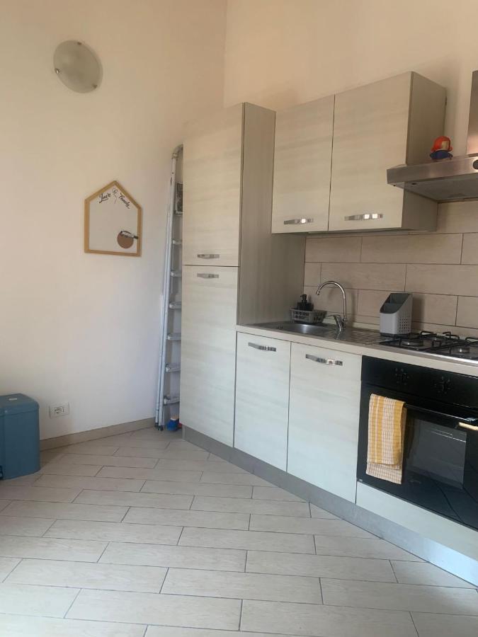 Odeon Apartment In Centro A Livorno Bagian luar foto