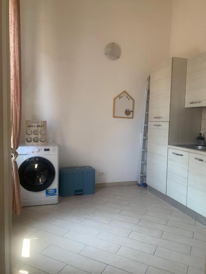 Odeon Apartment In Centro A Livorno Bagian luar foto