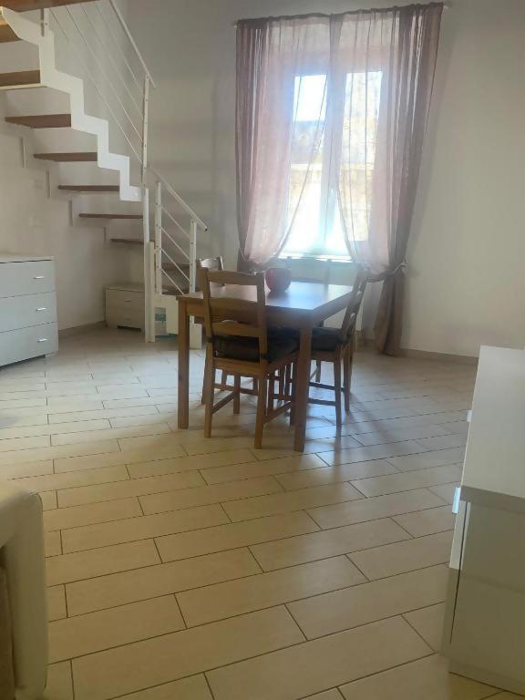 Odeon Apartment In Centro A Livorno Bagian luar foto